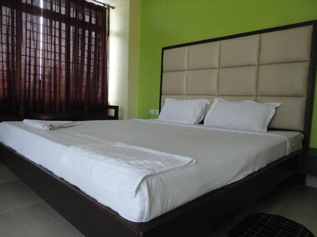 Hotel Sunview Dispur エクステリア 写真